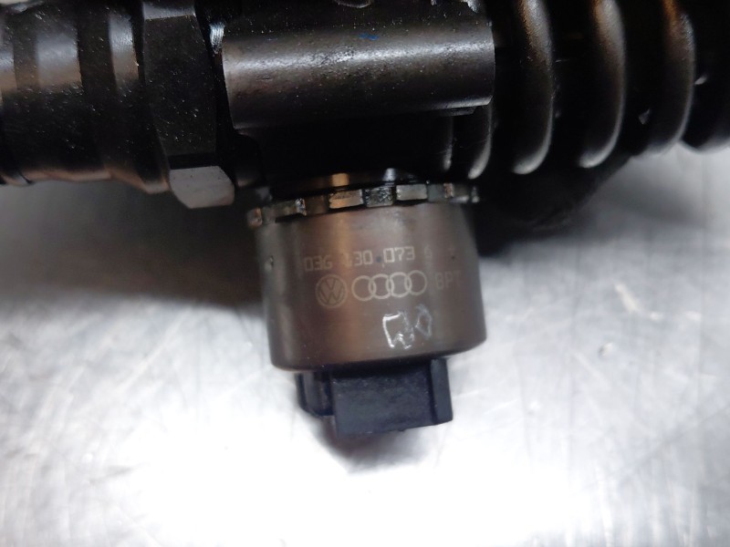 Recambio de inyector para audi a6 c6 (4f2) 2.0 tdi referencia OEM IAM 03G130073G  