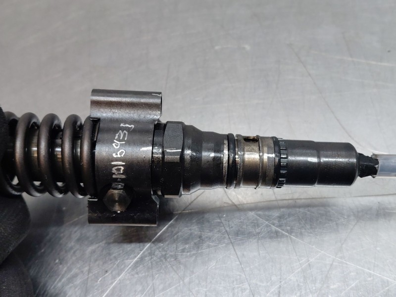 Recambio de inyector para audi a6 c6 (4f2) 2.0 tdi referencia OEM IAM 03G130073G  