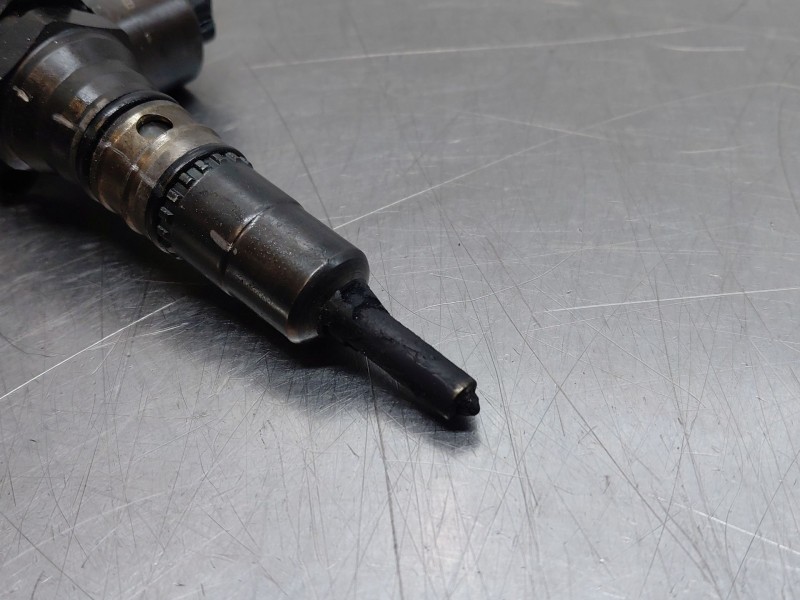 Recambio de inyector para audi a6 c6 (4f2) 2.0 tdi referencia OEM IAM 03G130073G  