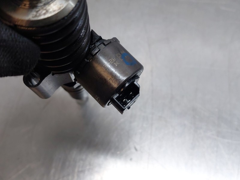 Recambio de inyector para audi a6 c6 (4f2) 2.0 tdi referencia OEM IAM 03G130073G  