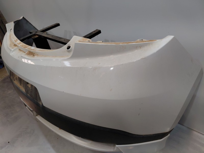 Recambio de paragolpes trasero para renault megane iii coupe dynamique referencia OEM IAM 850220057R  