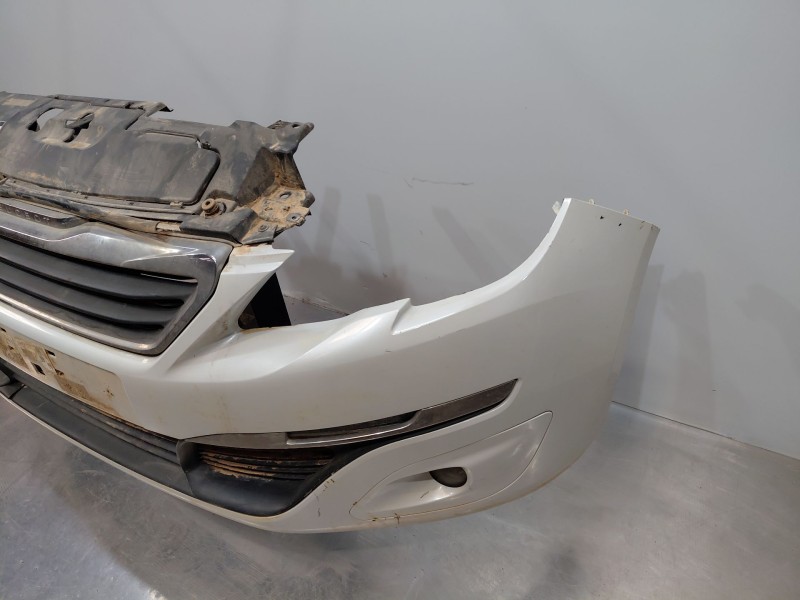 Recambio de paragolpes delantero para peugeot 308 acces referencia OEM IAM 1610742080  