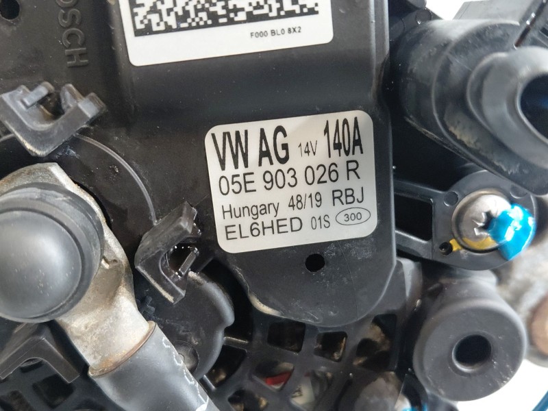 Recambio de alternador para volkswagen golf vii lim. (bq1) bluemotion referencia OEM IAM 05E903026R  