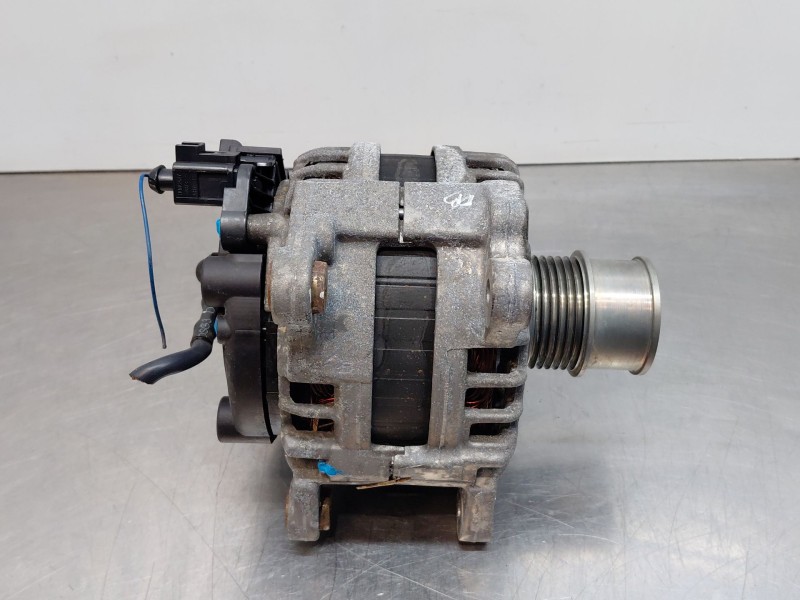 Recambio de alternador para volkswagen golf vii lim. (bq1) bluemotion referencia OEM IAM 05E903026R  