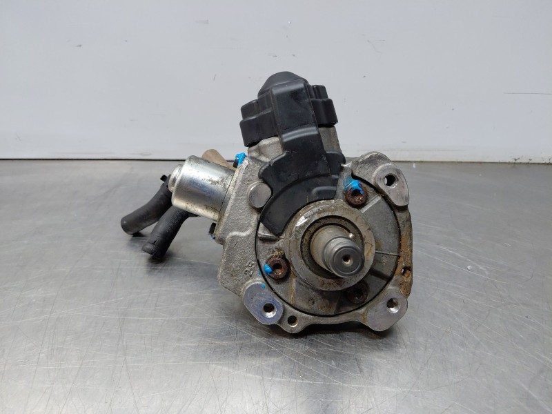 Recambio de bomba combustible para seat ateca style go referencia OEM IAM 04B130755K  