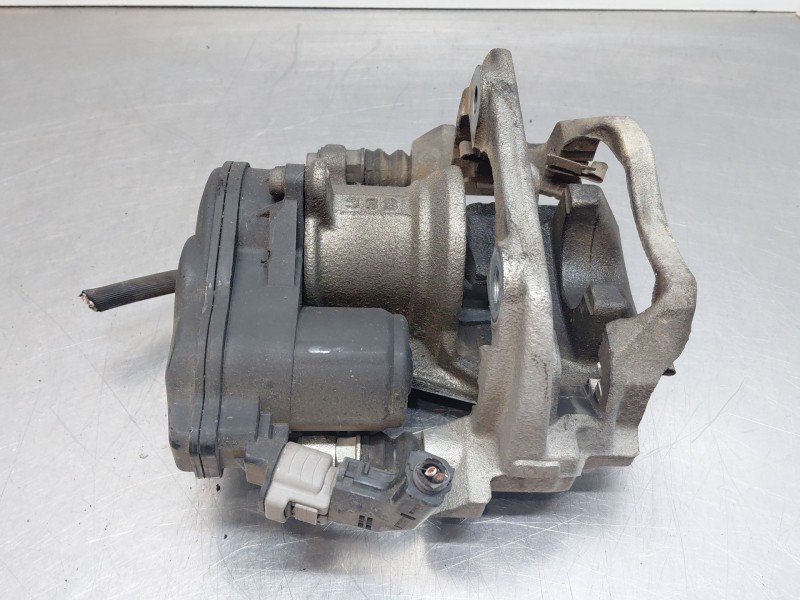 Recambio de pinza freno trasera derecha para lexus ux (_aa1_, _ah1_, _ma1_) 200 (mzaa10) referencia OEM IAM 4783033270 463103301