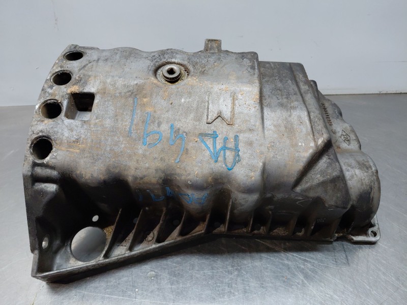 Recambio de carter para renault megane iii coupe dynamique referencia OEM IAM 8200760467 8200833923 