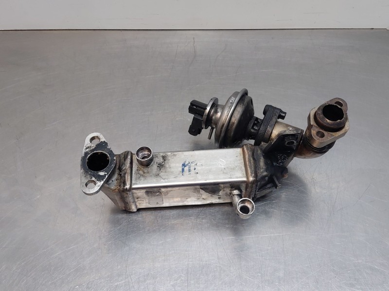 Recambio de enfriador egr para bmw 1 (e87) 118 d referencia OEM IAM 11717805189  