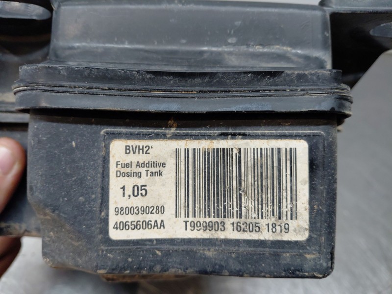 Recambio de deposito aditivo fap ( urea - adblue ) para peugeot 308 acces referencia OEM IAM 1610115580 9800390280 
