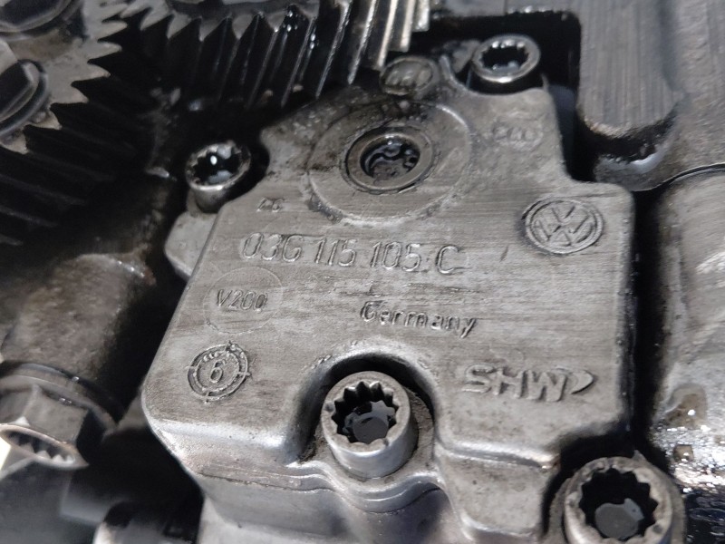 Recambio de bomba aceite para audi a6 c6 (4f2) 2.0 tdi referencia OEM IAM 03G103295L 03G115105C 