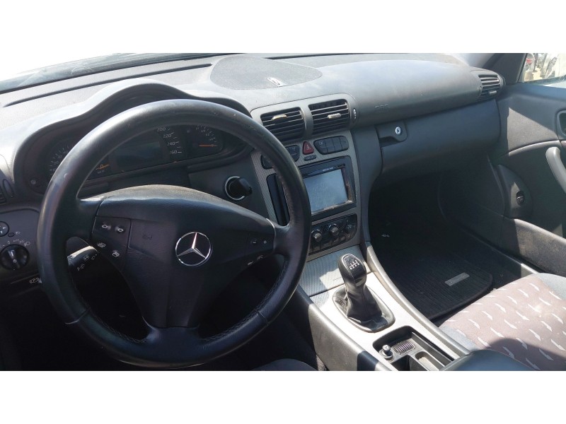 mercedes-benz clase c coupé (cl203) del año 2003