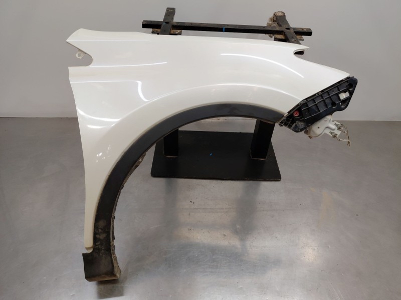 Recambio de aleta delantera derecha para toyota rav 4 advance referencia OEM IAM   