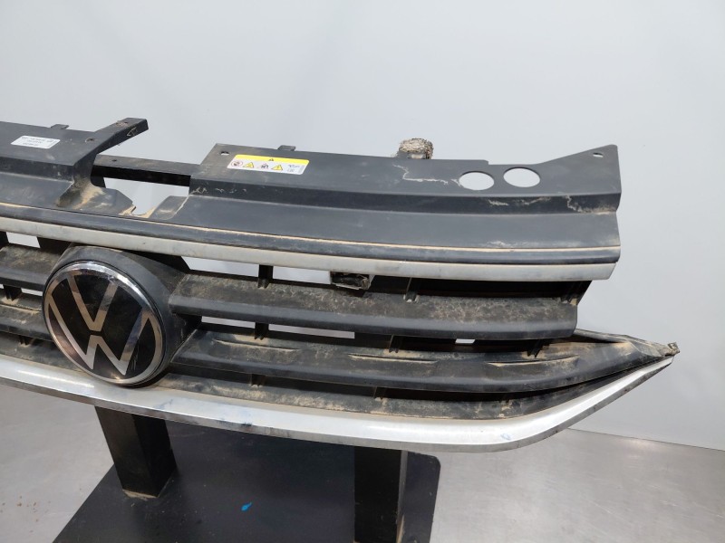 Recambio de rejilla delantera para volkswagen tiguan (ax1) comfortline referencia OEM IAM   