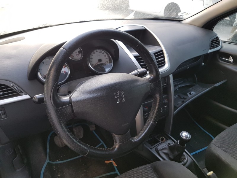 peugeot 207 del año 2007