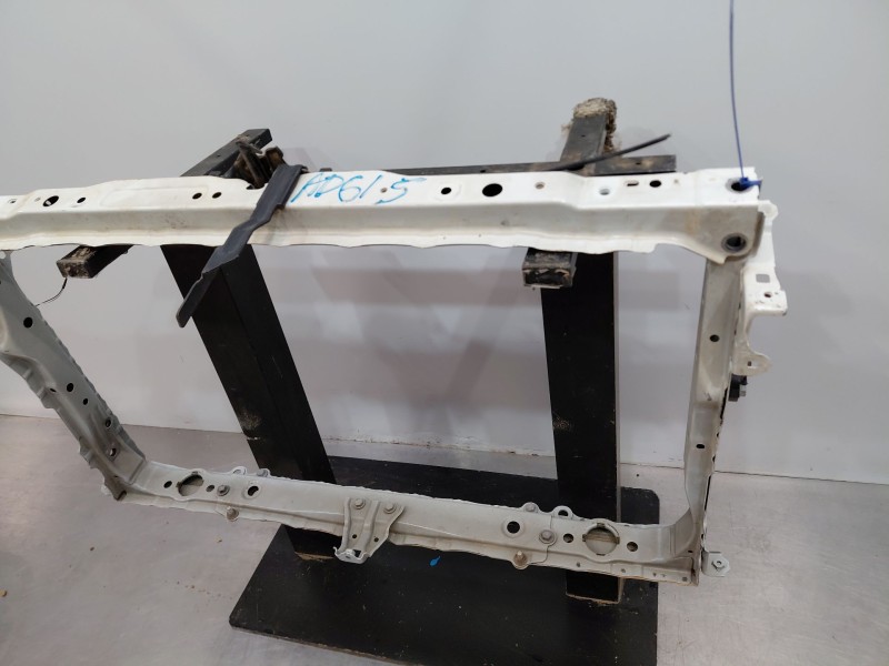 Recambio de panel frontal para toyota rav 4 advance referencia OEM IAM   