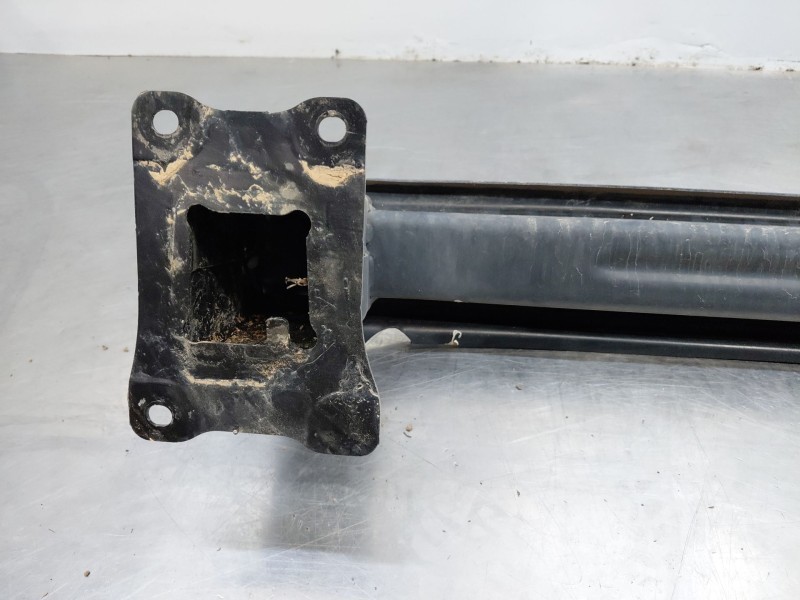 Recambio de refuerzo paragolpes trasero para volkswagen t-roc r-line referencia OEM IAM   
