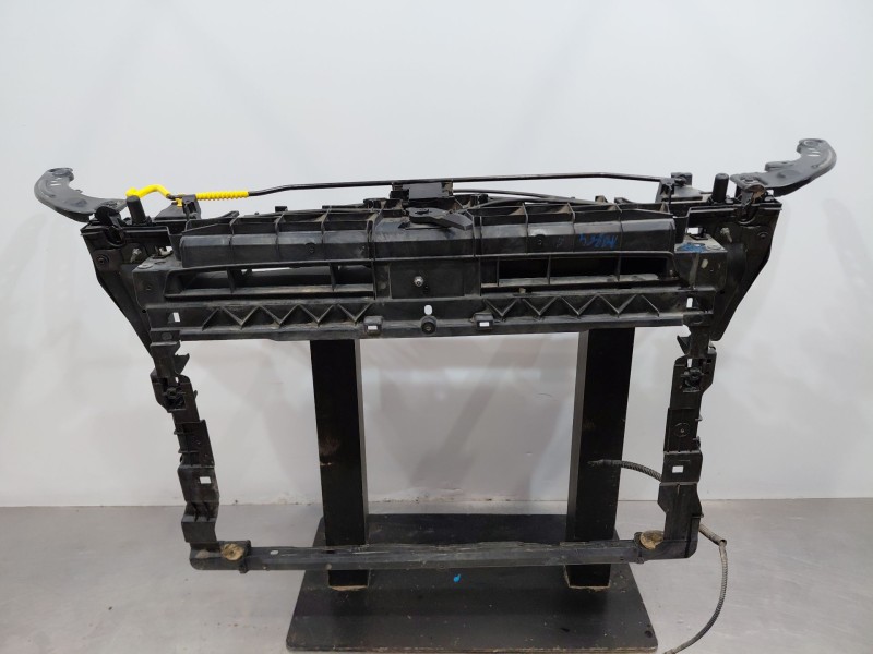 Recambio de panel frontal para volkswagen t-roc r-line referencia OEM IAM   