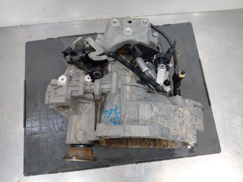 Recambio de caja cambios para volkswagen t-roc r-line referencia OEM IAM UWR 09C300044B 0C9300044BX