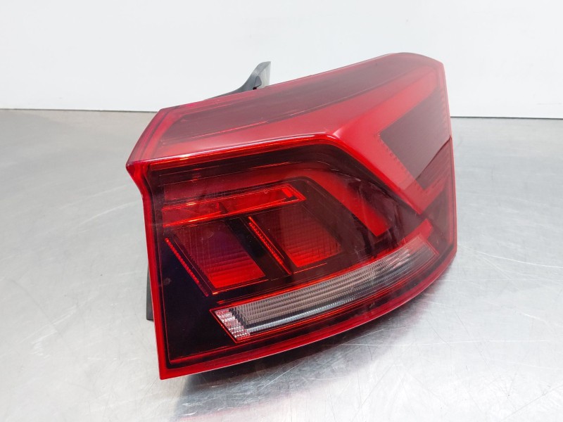 Recambio de piloto trasero derecho para volkswagen t-roc r-line referencia OEM IAM 2GA945096D  