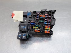 Recambio de caja reles / fusibles para volkswagen t-roc r-line referencia OEM IAM 5Q0937615C  