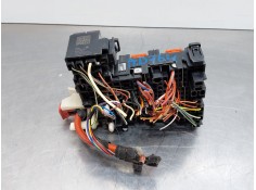 Recambio de caja reles / fusibles para volkswagen t-roc r-line referencia OEM IAM 5Q0937615C   2