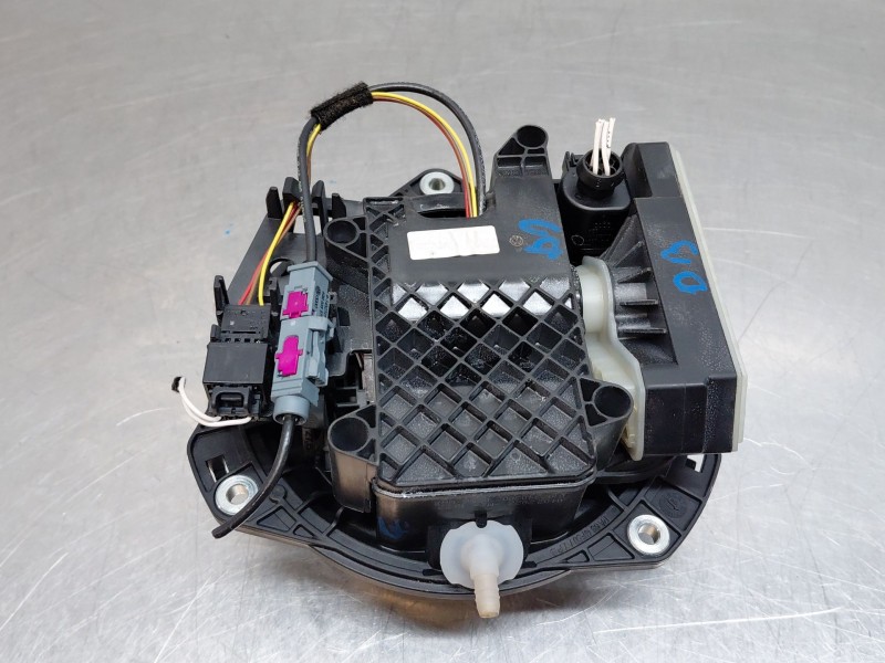 Recambio de maneta exterior porton para volkswagen t-roc r-line referencia OEM IAM 2GA827469NDPJ 2GA827469 