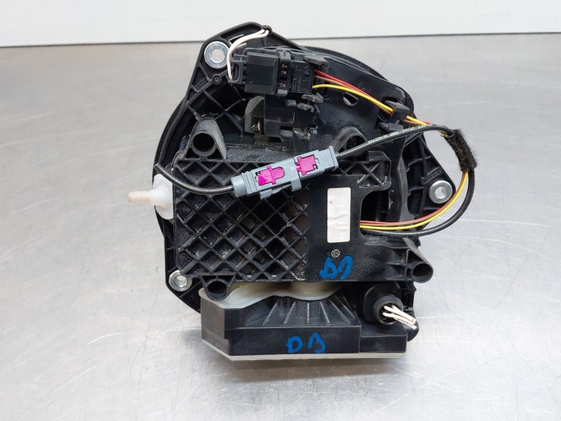 Recambio de maneta exterior porton para volkswagen t-roc r-line referencia OEM IAM 2GA827469NDPJ 2GA827469 