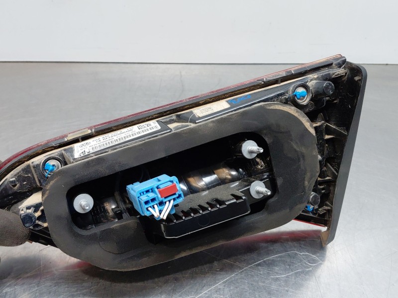 Recambio de piloto trasero izquierdo interior para volkswagen t-roc r-line referencia OEM IAM 2GA945093B  