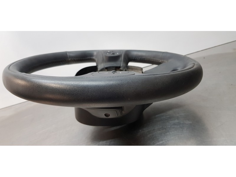 Recambio de volante para fiat 500 l (330) lounge referencia OEM IAM 6204725   Recambio de volante para fiat 500 l (330) lounge referencia OEM IAM 6204725