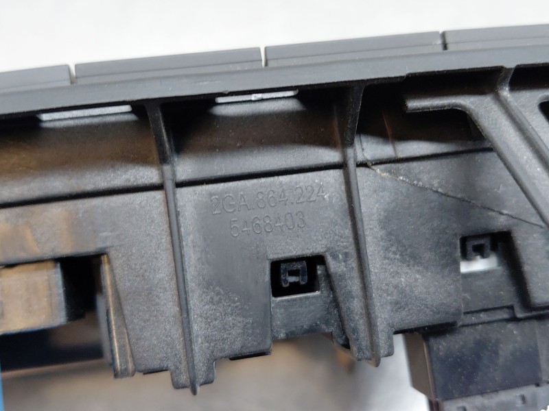 Recambio de mando multifuncion para volkswagen t-roc r-line referencia OEM IAM 2GA864224  