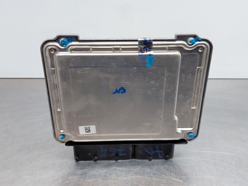 Recambio de centralita motor uce para volkswagen t-roc r-line referencia OEM IAM 05E907309H 0261S21433 
