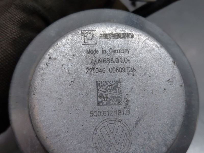 Recambio de depresor freno / bomba vacio para volkswagen t-roc r-line referencia OEM IAM 5Q0612181D  