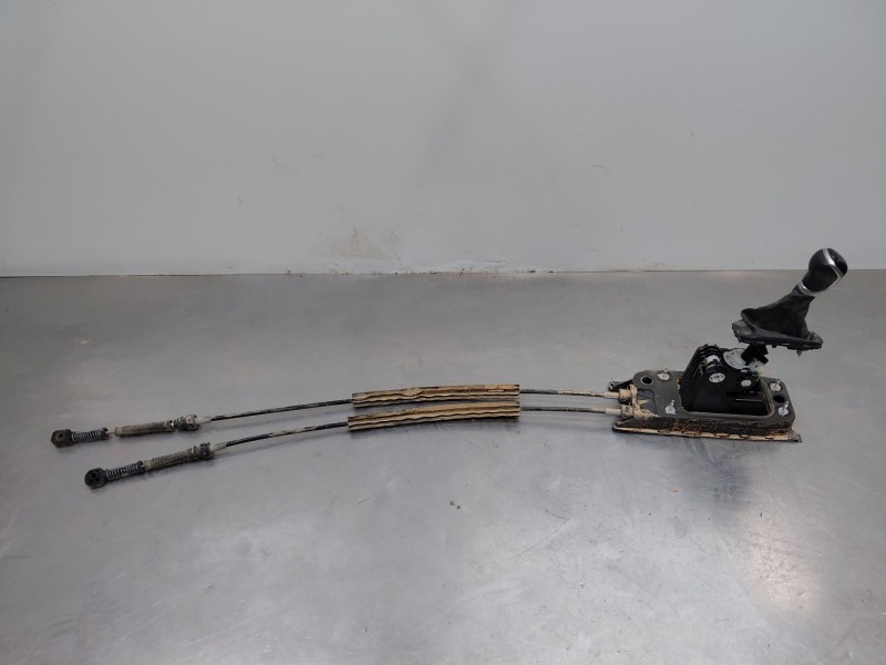 Recambio de varillaje cambio para volkswagen t-roc r-line referencia OEM IAM 5WA711049AM  