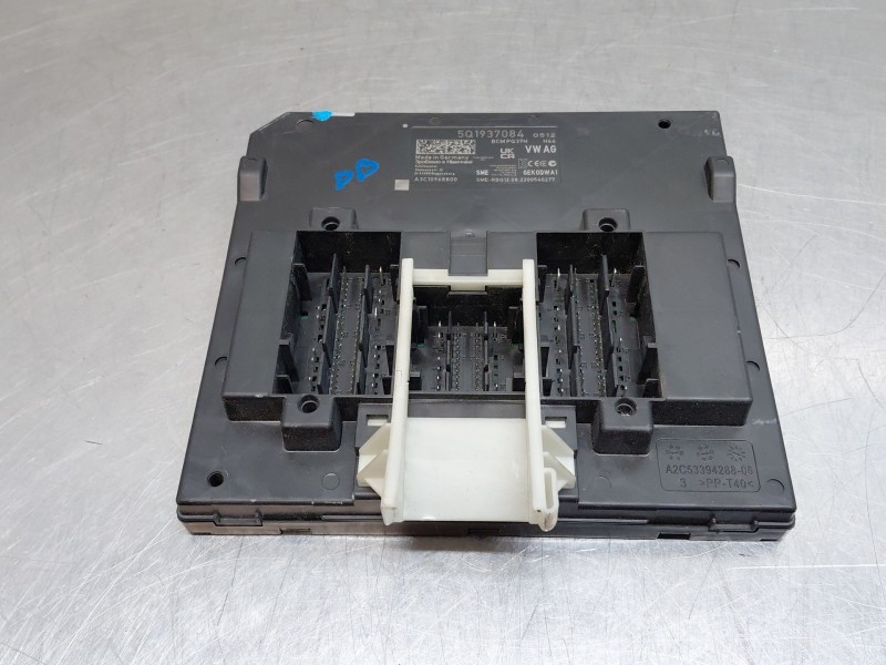 Recambio de modulo confort para volkswagen tiguan (ax1) comfortline referencia OEM IAM 5Q1937084  