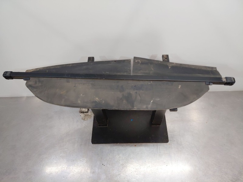 Recambio de bandeja trasera para toyota rav 4 advance referencia OEM IAM 6491042040C0  