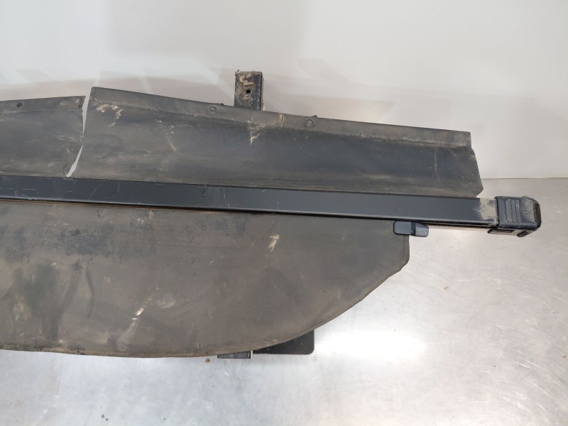 Recambio de bandeja trasera para toyota rav 4 advance referencia OEM IAM 6491042040C0  