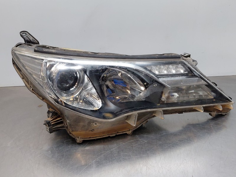 Recambio de faro derecho para toyota rav 4 advance referencia OEM IAM 8114542572  