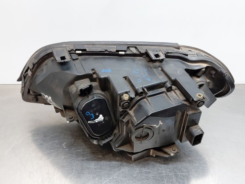 Recambio de faro derecho para bmw x5 (e53) 3.0 d referencia OEM IAM 63127164442  