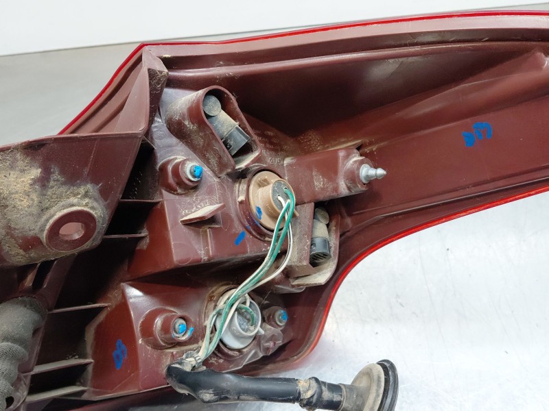 Recambio de piloto trasero izquierdo para toyota rav 4 advance referencia OEM IAM 8156142171  