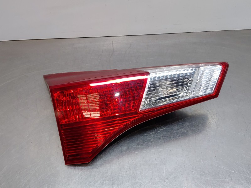 Recambio de piloto trasero izquierdo interior para toyota rav 4 advance referencia OEM IAM 8159342010  