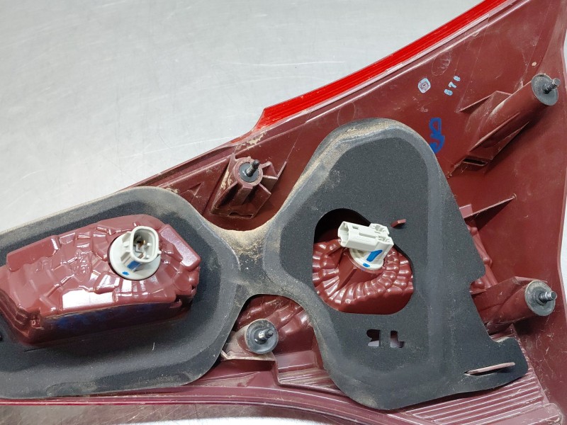 Recambio de piloto trasero izquierdo interior para toyota rav 4 advance referencia OEM IAM 8159342010  