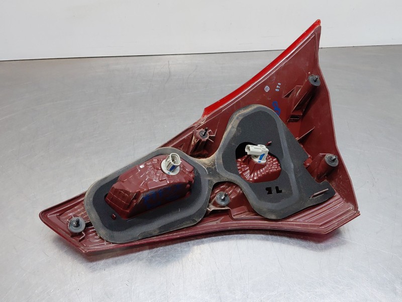 Recambio de piloto trasero izquierdo interior para toyota rav 4 advance referencia OEM IAM 8159342010  