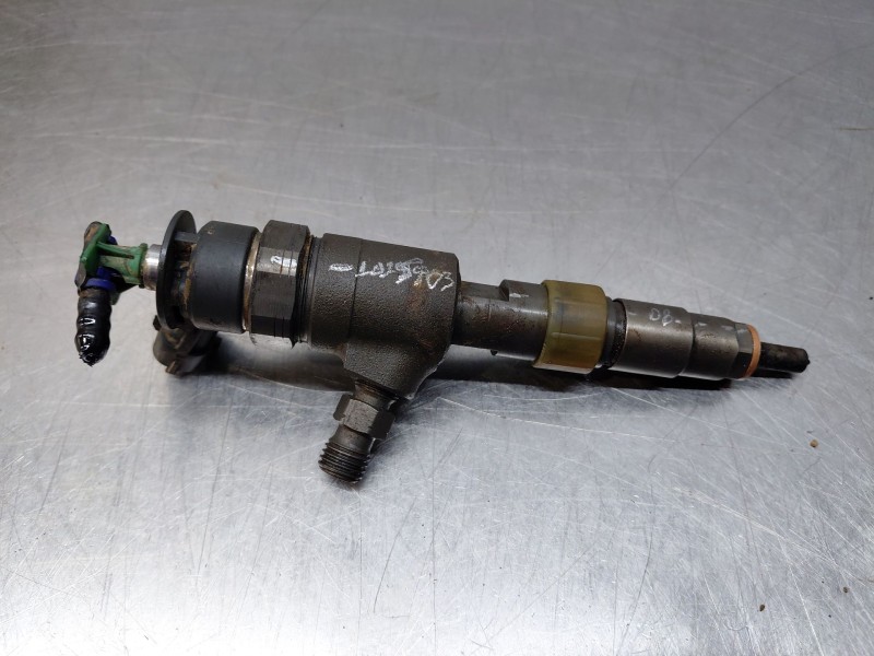 Recambio de inyector para peugeot 308 acces referencia OEM IAM 0445110566  
