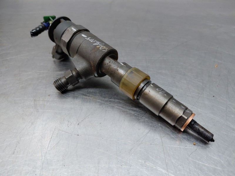 Recambio de inyector para peugeot 308 acces referencia OEM IAM 0445110566  