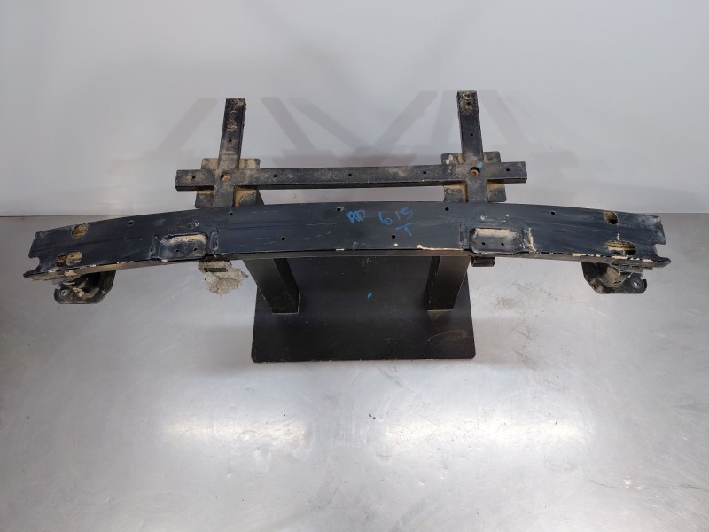 Recambio de refuerzo paragolpes trasero para toyota rav 4 advance referencia OEM IAM 5202342040  