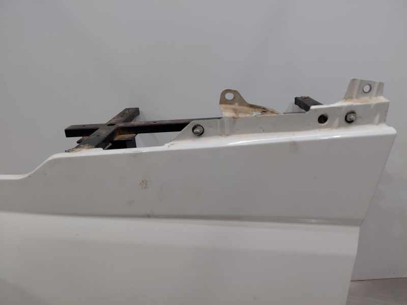 Recambio de aleta delantera izquierda para iveco daily 35s16 35-160 referencia OEM IAM   
