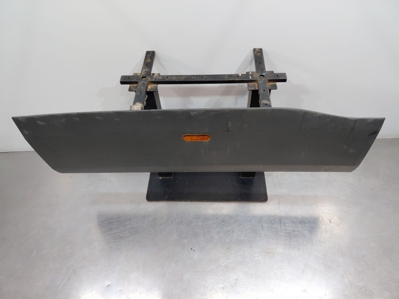 Recambio de moldura para iveco daily 35s16 35-160 referencia OEM IAM   