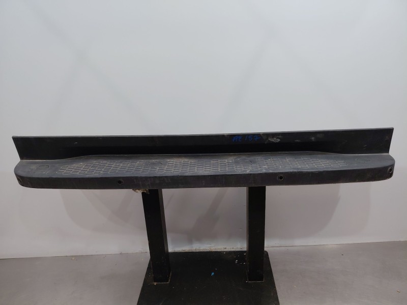 Recambio de paragolpes trasero para iveco daily 35s16 35-160 referencia OEM IAM   