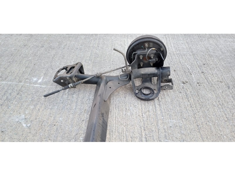 Recambio de puente trasero para chevrolet aveo lt referencia OEM IAM 96653128  