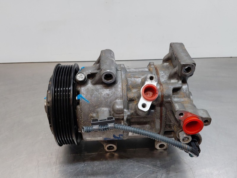 Recambio de compresor aire acondicionado para toyota rav 4 advance referencia OEM IAM 8831042511  